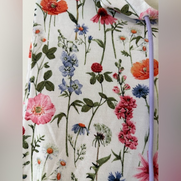 Jambys House Hoodie Spring Floral White & Purple Womens Small Lightweight Soft - Picture 8 of 13